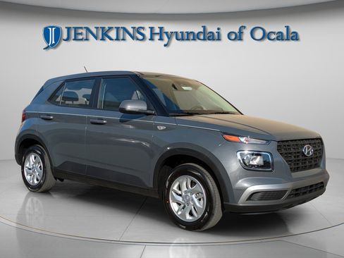 New 2026 Hyundai Venue SE image 11