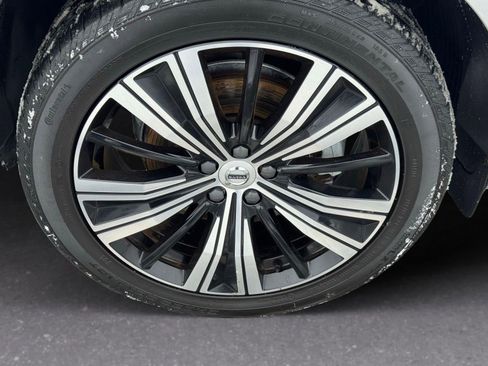 Used 2023 Volvo XC60 B5 Plus w/ Protection Package Premier AWD/4WD image 7