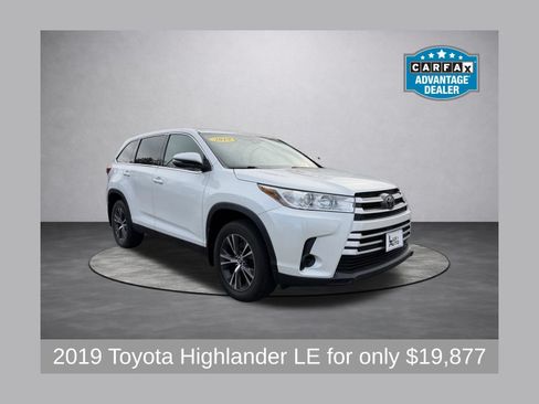 Used 2019 Toyota Highlander LE AWD/4WD image 1