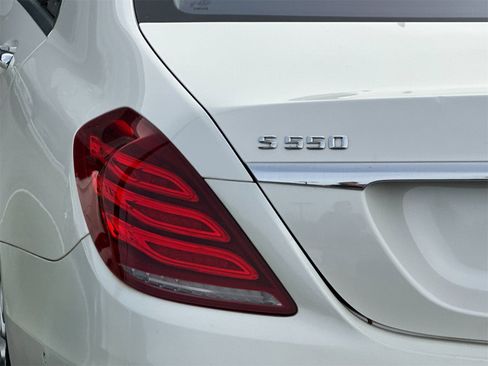 Used 2014 Mercedes-Benz S 550 Sedan image 33