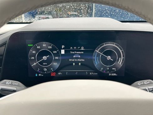 Used 2023 Kia Niro Wave FWD image 14