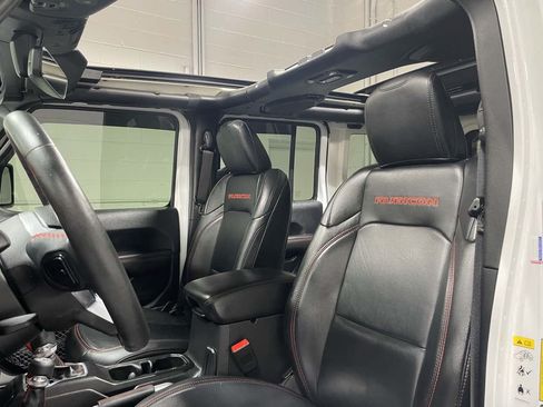 Used 2018 Jeep Wrangler Unlimited Rubicon AWD/4WD image 15