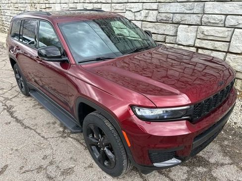 Certified 2023 Jeep Grand Cherokee L Laredo image 7