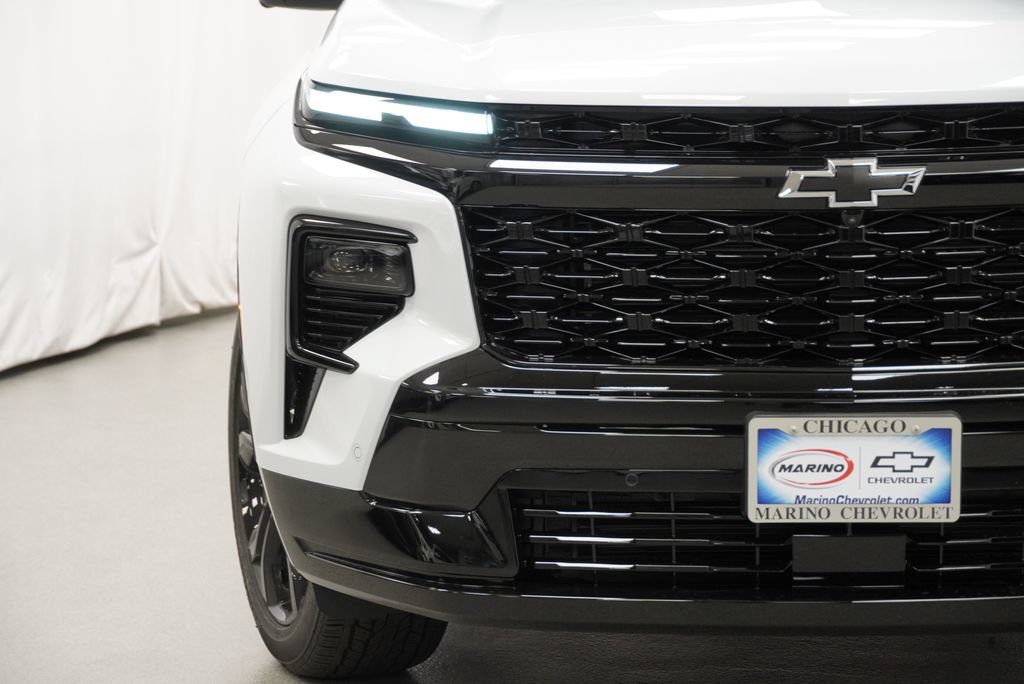 New 2027 Chevrolet Traverse RS w/ LPO, Floor Liner Package AWD/4WD image 34