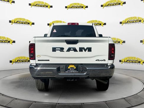 New 2026 RAM 2500 Big Horn AWD/4WD image 4
