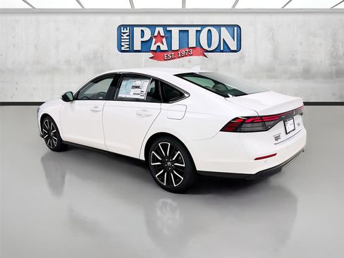 New 2026 Honda Accord Touring image 5