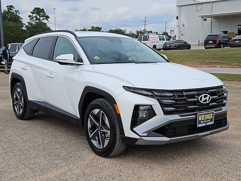 Used 2025 Hyundai Tucson SEL FWD image 3