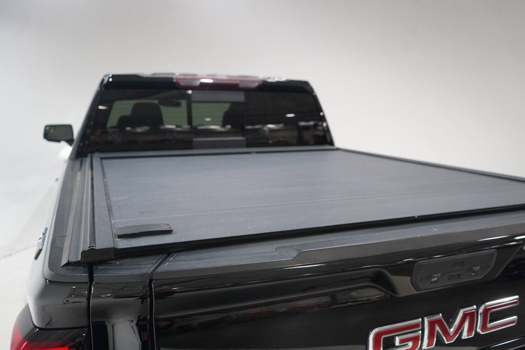 Used 2021 GMC Sierra 1500 SLT w/ SLT Premium Package AWD/4WD image 38