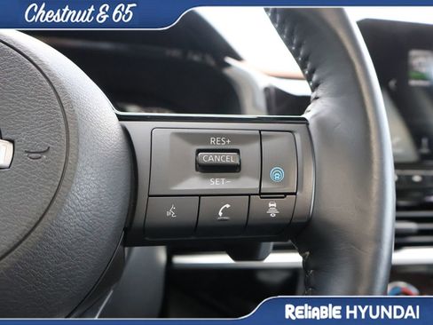 Used 2022 Nissan Pathfinder Platinum w/ Lighting Package (N93) AWD/4WD image 31
