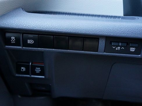 Used 2024 Toyota Sienna XLE image 20