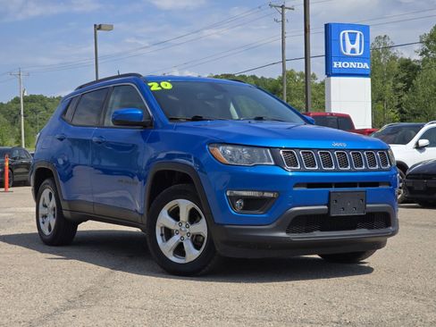 Used 2020 Jeep Compass Latitude w/ Cold Weather Group AWD/4WD image 2