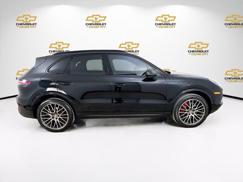 Used 2023 Porsche Cayenne Platinum Edition AWD/4WD image 9