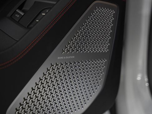 Used 2021 Lamborghini Urus image 22