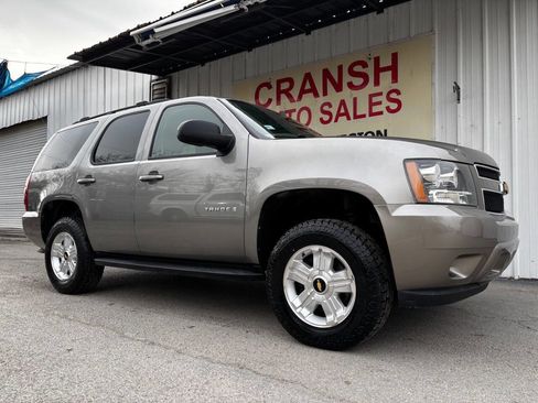 Used 2009 Chevrolet Tahoe LT image 3