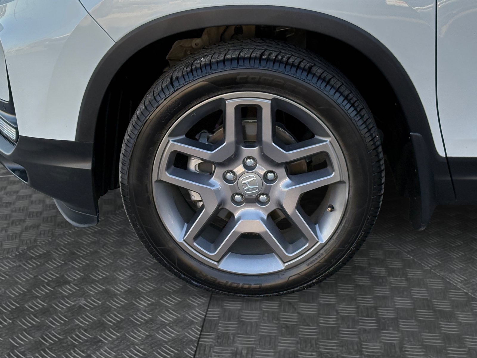Used 2022 Honda Passport EX-L image 9