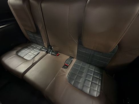 Used 2019 Nissan Armada Platinum w/ Captain's Chairs Package RWD image 31