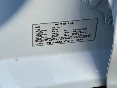 Used 2022 Tesla Model Y Long Range image 27