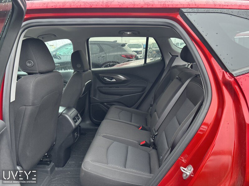 Used 2023 GMC Terrain SLE w/ Driver Convenience Package FWD image 6