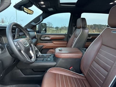 Certified 2024 GMC Sierra 2500 Denali Ultimate image 15