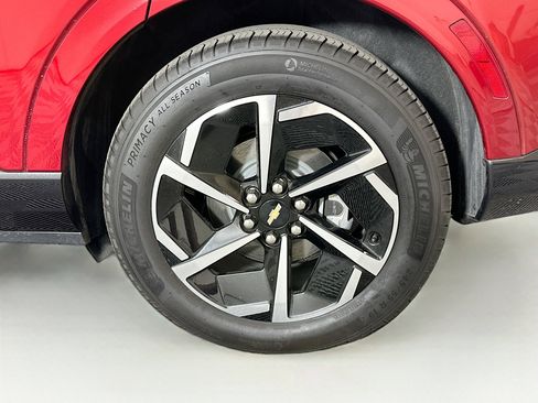 Used 2024 Chevrolet Equinox EV LT image 11