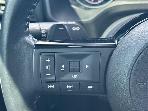 Used 2023 Nissan Rogue SV w/ SV Premium B Package FWD image 22