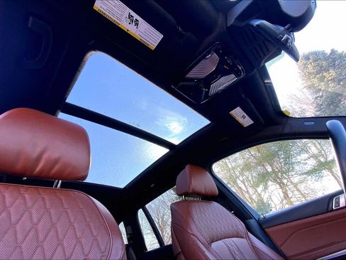 Certified 2025 BMW X7 M60i w/ Climate Comfort Package image 14