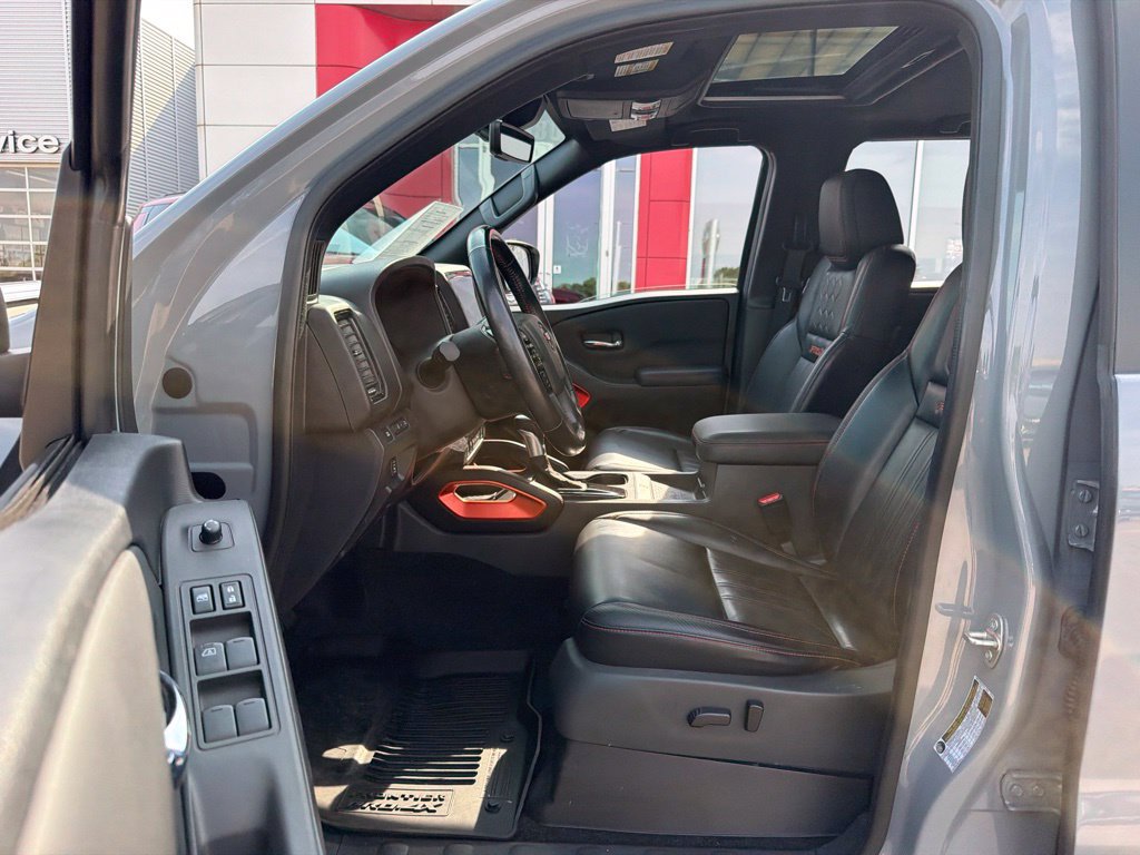 Used 2023 Nissan Frontier Pro-X w/ Pro-X Premium Package RWD image 13