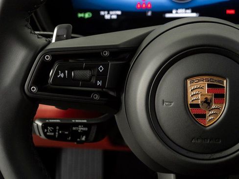 Certified 2026 Porsche Cayenne AWD/4WD image 10