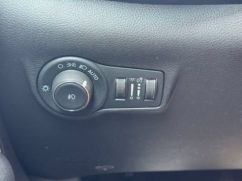 Certified 2024 Jeep Compass Latitude AWD/4WD image 24