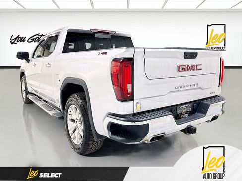 Used 2021 GMC Sierra 1500 SLT w/ SLT Premium Package AWD/4WD image 7