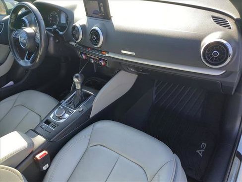 Used 2017 Audi A3 e-tron Premium image 28