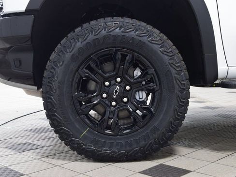 New 2026 Chevrolet Silverado 1500 ZR2 image 31