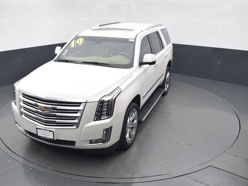 Used 2019 Cadillac Escalade Platinum AWD/4WD image 40