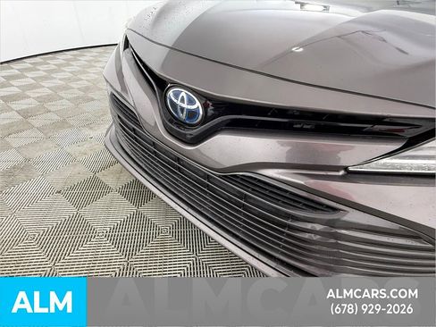 Used 2019 Toyota Camry XLE image 49