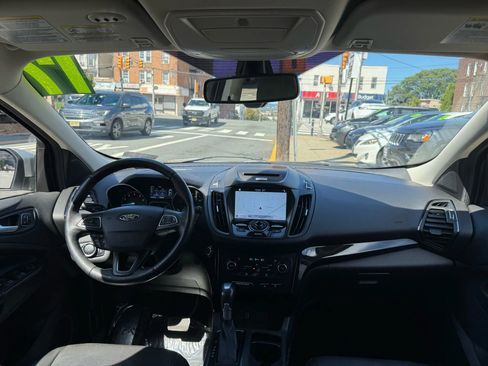 Used 2017 Ford Escape Titanium image 30
