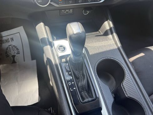 Used 2025 Nissan Altima 2.5 SV FWD image 27
