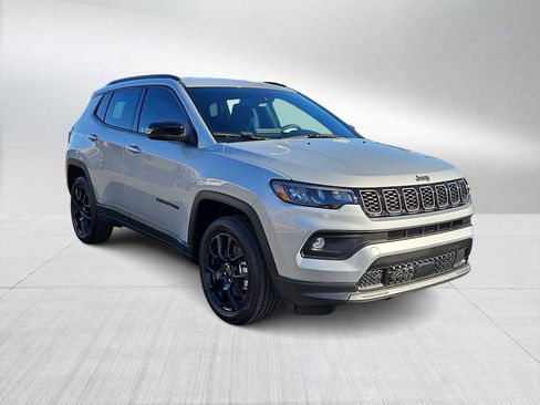 New 2026 Jeep Compass Latitude image 2