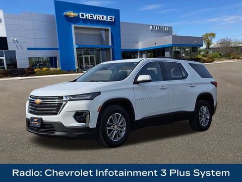 Used 2023 Chevrolet Traverse LT image 4