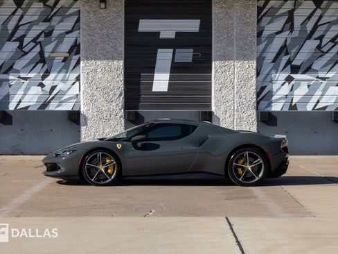 Used 2023 Ferrari 296 GTB RWD image 7