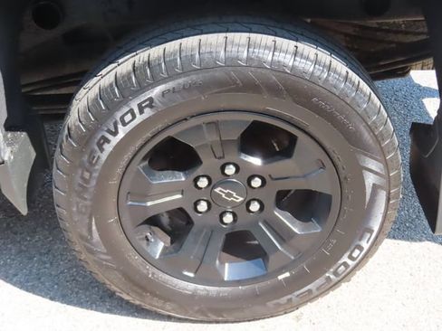 Used 2015 Chevrolet Silverado 1500 LT AWD/4WD image 15