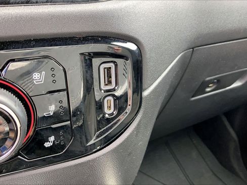 Used 2022 Chevrolet Silverado 1500 ZR2 AWD/4WD image 32