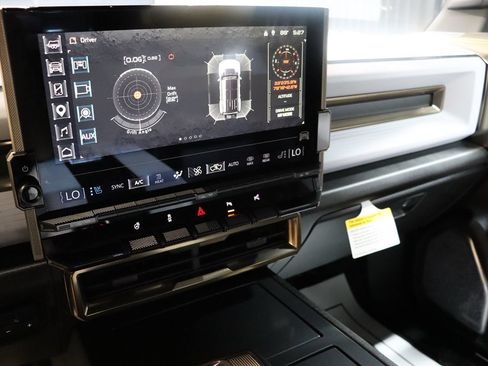 Used 2025 GMC Hummer EV 2X AWD/4WD image 61