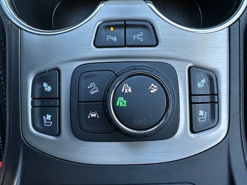 Used 2024 GMC Terrain Denali w/ Denali Premium Package image 23