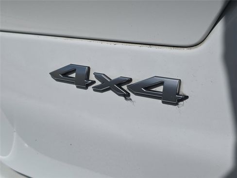 Used 2023 Jeep Grand Cherokee L Summit w/ Advanced Protech Group IV image 6