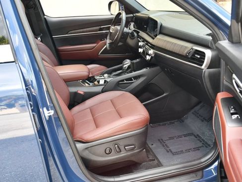 Used 2023 Kia Telluride EX FWD image 47