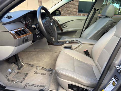 Used 2006 BMW 530xi Wagon image 37