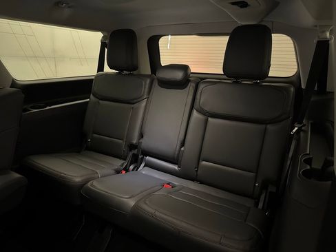 New 2025 Ford Expedition Max Active image 17