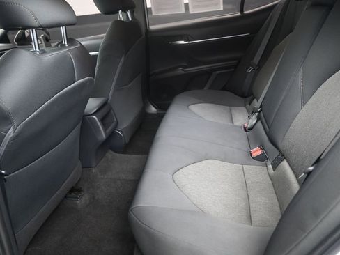 Used 2019 Toyota Camry LE FWD image 14