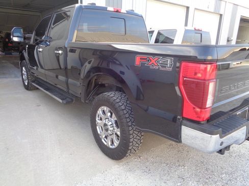 Used 2020 Ford F250 Lariat w/ Chrome Package image 13