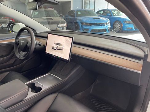 Used 2022 Tesla Model 3 image 31